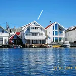 Marina Apartament *