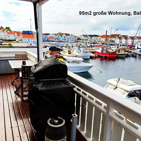 Marina 아파트 Åkrehamn