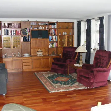 Apartament Marina Åkrehamn